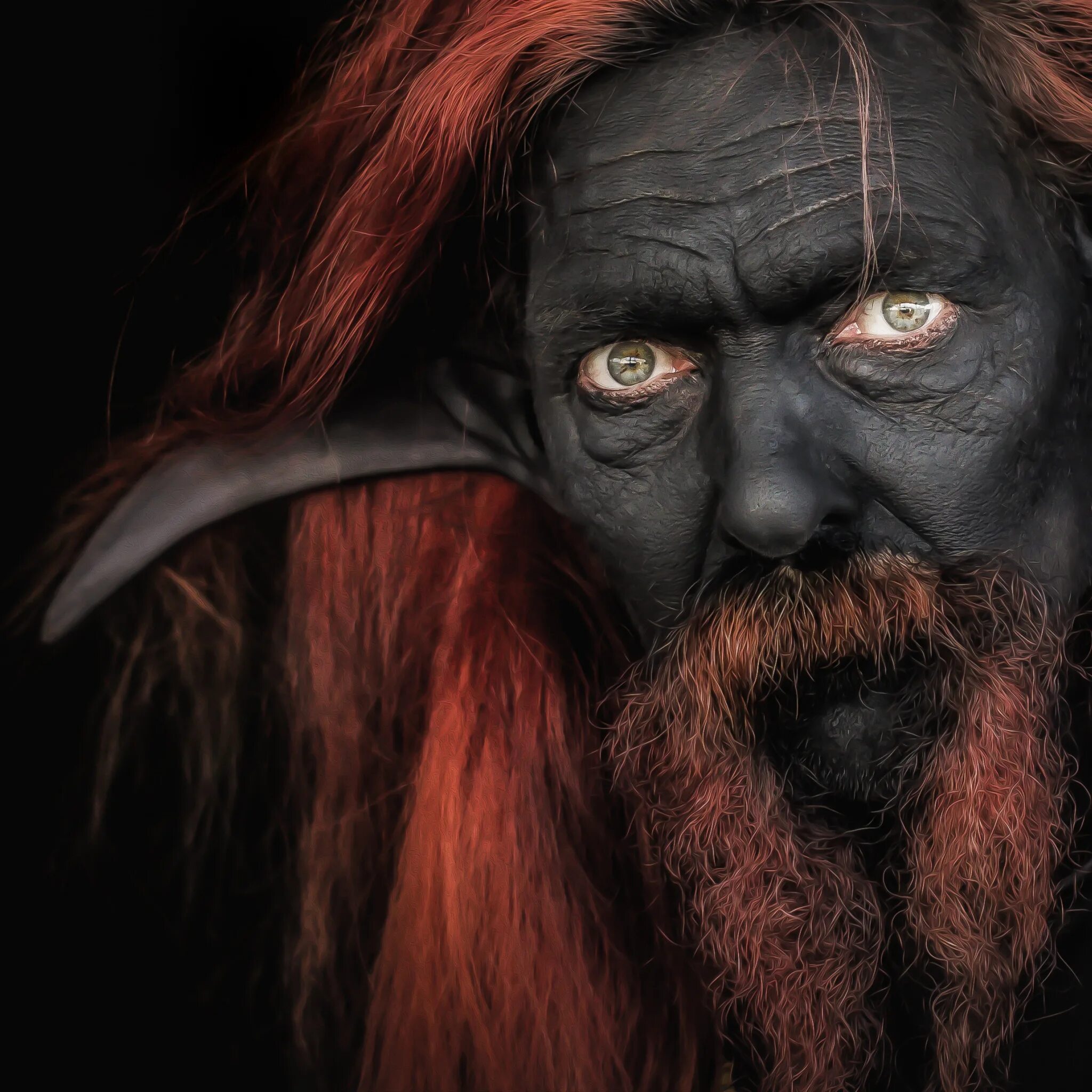 гиена в саванне. чернобокий шакал. узбекистанские шакалы. хищник фосса. животные африки гиена.