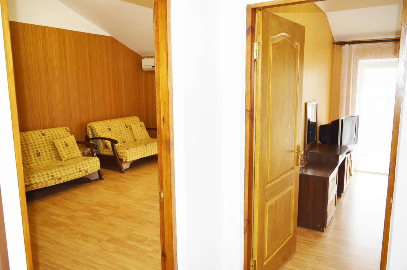 камелия алупка. камелия кафа коттедж. гостиница камелия-кафа крым коктебель. камелия кафа коктебель пляж. камелия кафа 6 корпус.