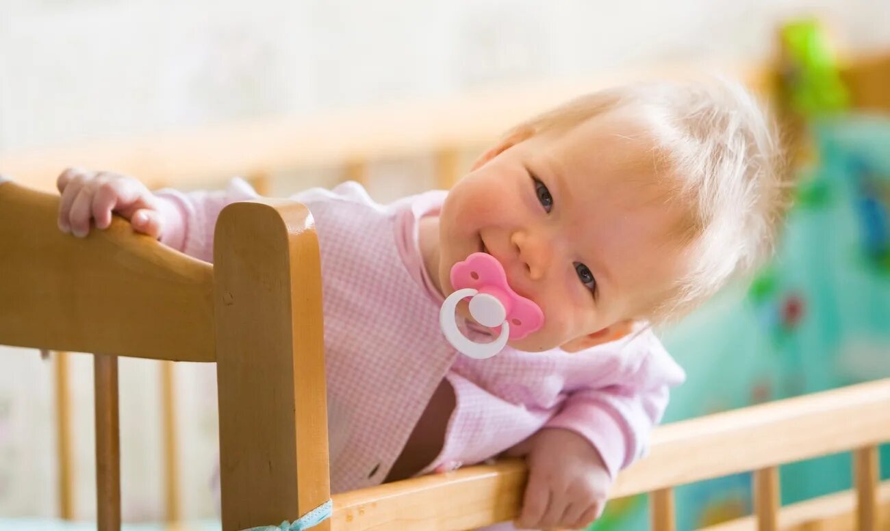 Фото младенца. Милый ребенок. Игрушки для детей. Good morning baby. Morning baby.