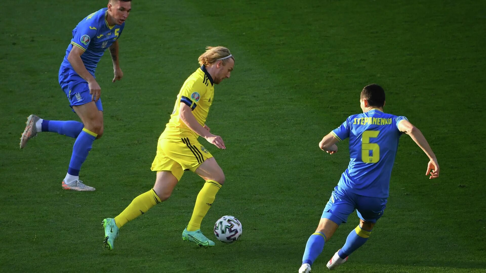 Швеция Украина 2021. Сборная Швеции футболу 2020. Украина футбол. Швеция Украина футбол.