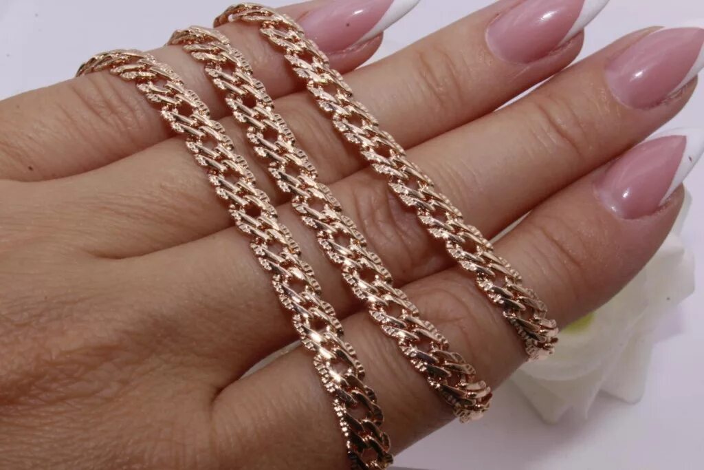 бижутерия из медицинского сплава. медицинское золото. чем отличается медицинское золото. медицинское золото бижутерия. ювелирные украшения под.