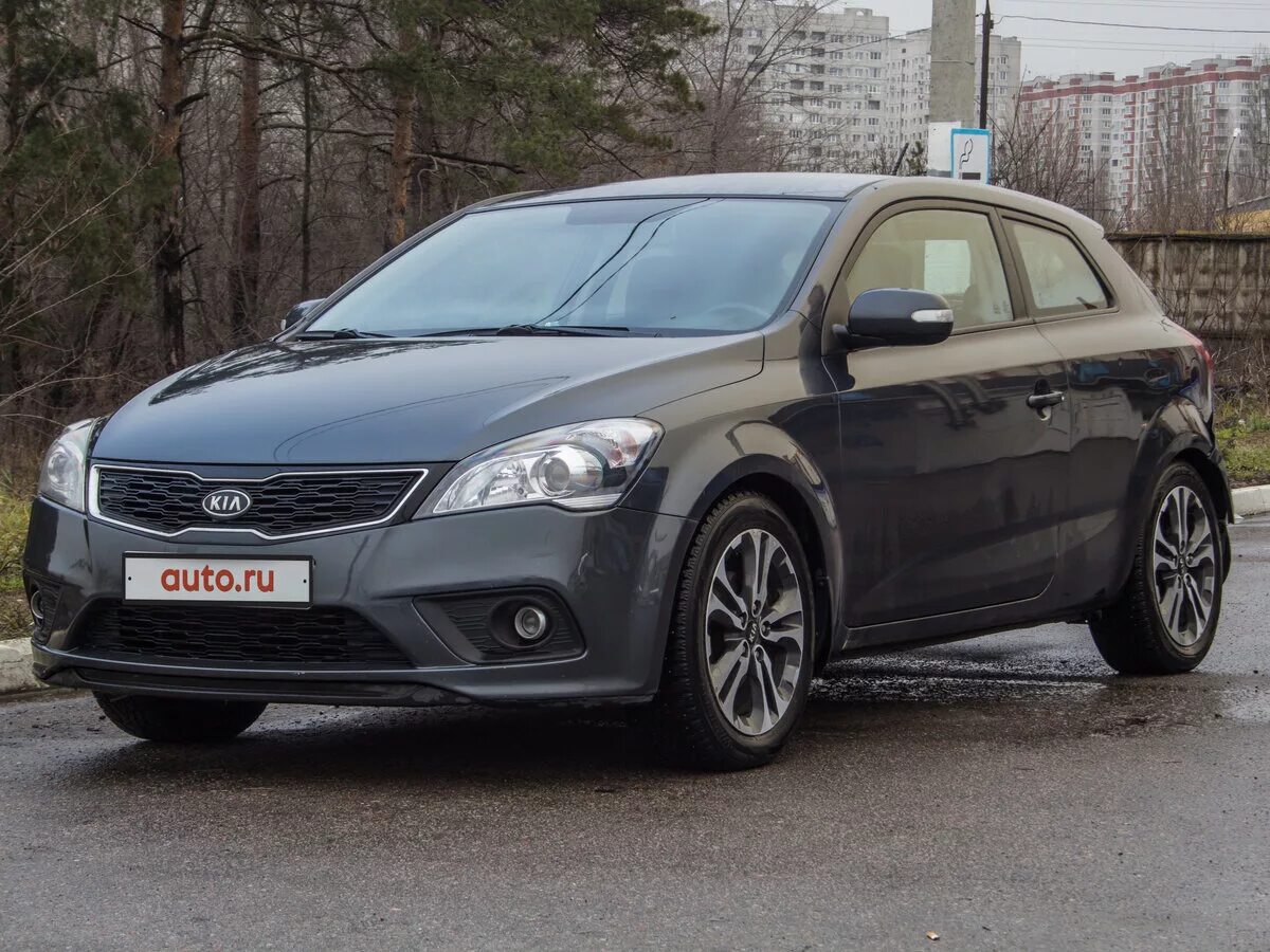 Киа сид 2011 1.6. Kia Ceed 2011. Kia Ceed 2011 купе. Kia Ceed 2011 серый. Kia Ceed 2011 Рестайлинг.