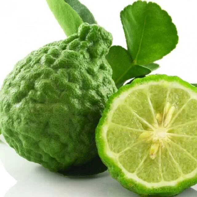 Розовый перец и бергамот. Цитрус каффир лайм. Перец бергамот. Перец бергамот. Бергамот, перец, кардамон.