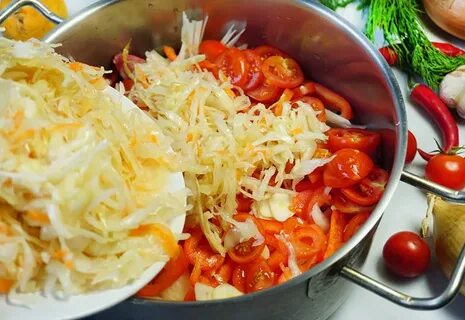 Сколько времени варить молодую капусту в щах