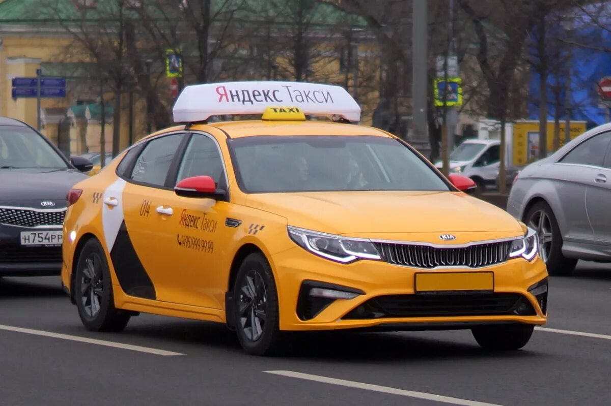 Такси москва киевская. Kia Optima Taxi. Kia Optima 2019 такси. Киа Оптима такси таксопарк.