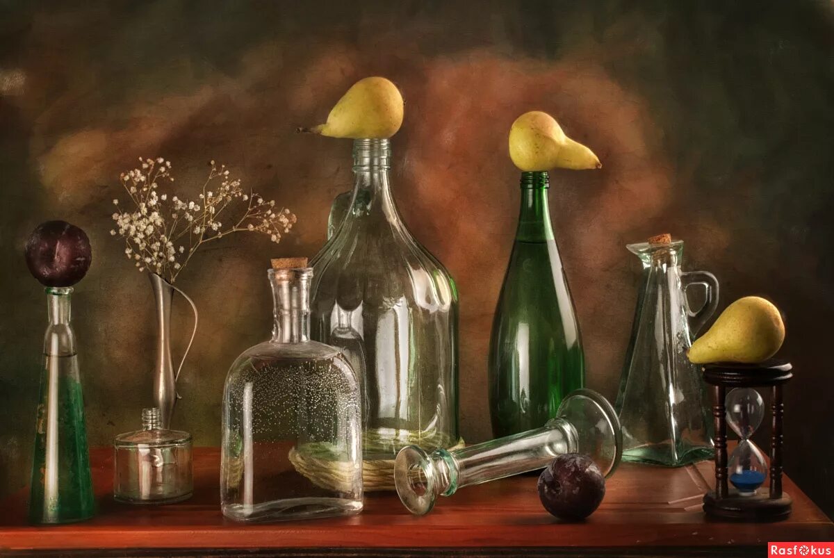 Композиции из разных предметов. Татьяна еремеева фотонатюрморты. Необычный натюрморт. Цветы в вазе. Предметная композиция.