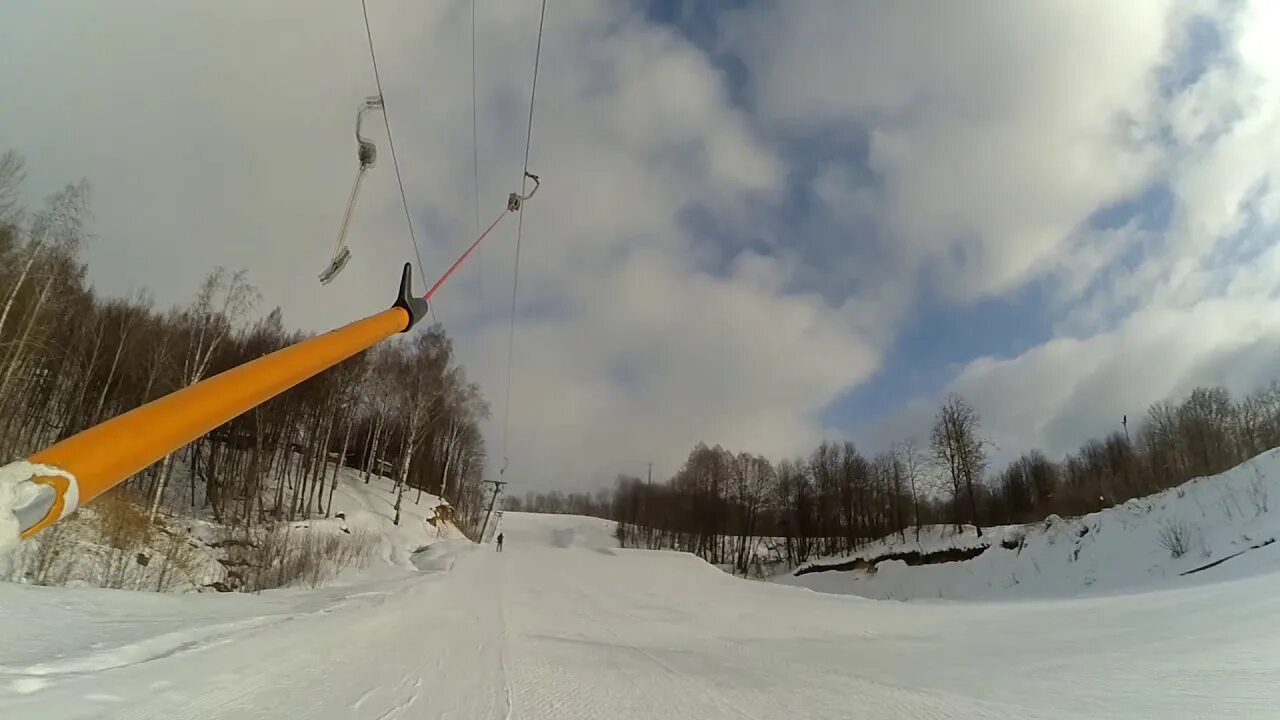 Видео изгиб. Спортивный парк изгиб Ярославль. Горнолыжный комплекс изгиб Ярославль. Ярославль склон изгиб. Парк изгиб в Ярославле.