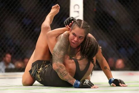 UFC 289 betting odds - Will Amanda Nunes stop Irene Aldana? 