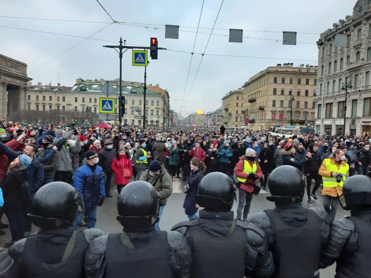 Митинг на Невском проспекте. Протесты в Петербурге 23 января.