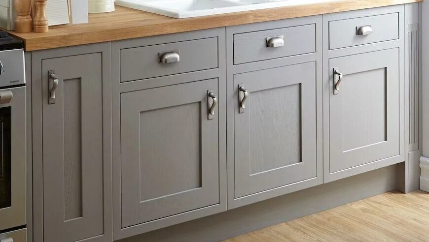 Деревянные мебельные фасады. Cabinet door. Двери на шкафчики кухонные. Cabinet door handle. Кухонные ручки для фасадов.