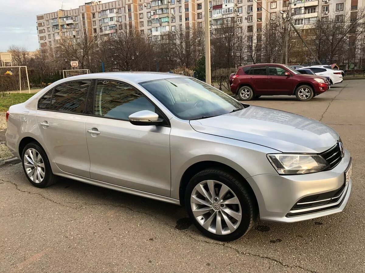 Авито джетта с пробегом. Фольксваген джетта серебристый. фольксваген джетта 6 рестайлинг. джетта 6 рестайлинг серебристая. volkswagen jetta серебристый.