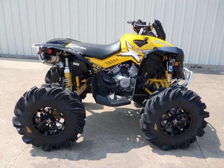 Brp can-am outlander 650. Brp квадроцикл 1000 кубов. Квадроцикл якота 250. Брп аутлендер 650. Квадроцикл детский 200 кубов.