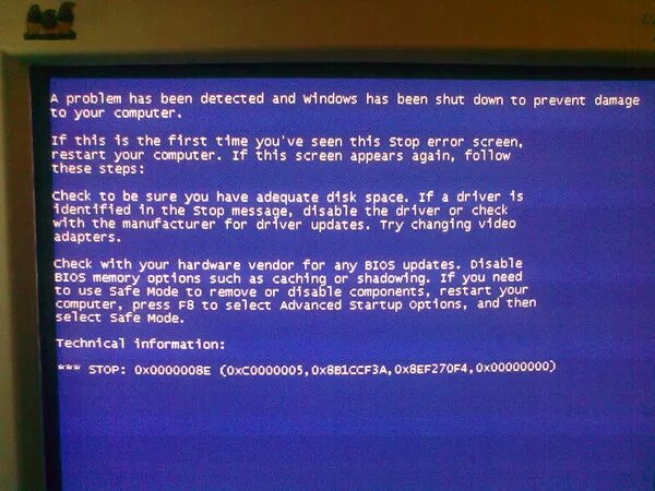 A problem has been detected and Windows has been shut down что делать. Ошибка синий экран Windows 7. При переустановки виндовс синий экран. Синий экран виндовс 2000. Has been shut down to prevent