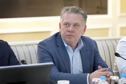Помощник заместитель