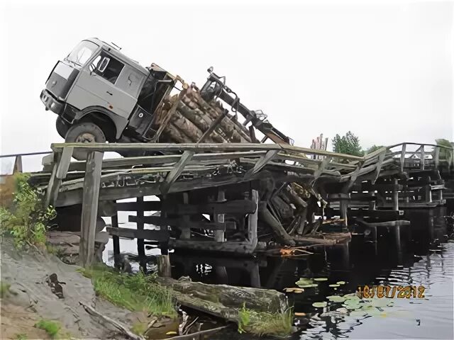 Онежское озеро челмужская коса. Подслушано в челмужах. Подслушано челмужи. Подслушано челмужи. Богоявленская церковь челмужи.