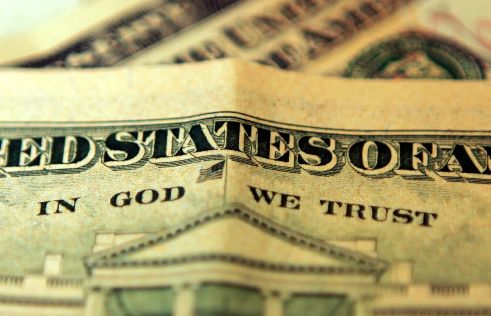God trust in us. In god we trust на долларе. god we trust. in gods we trust. девиз сша на долларах.