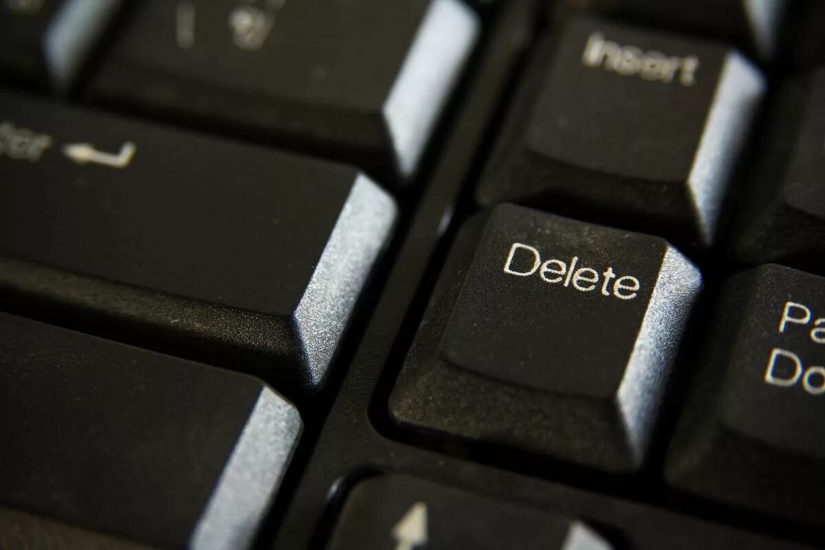 Computer delete. Delete на клавиатуре. делете на клавиатуре. кнопка delete на клавиатуре. клавиша для стирания.