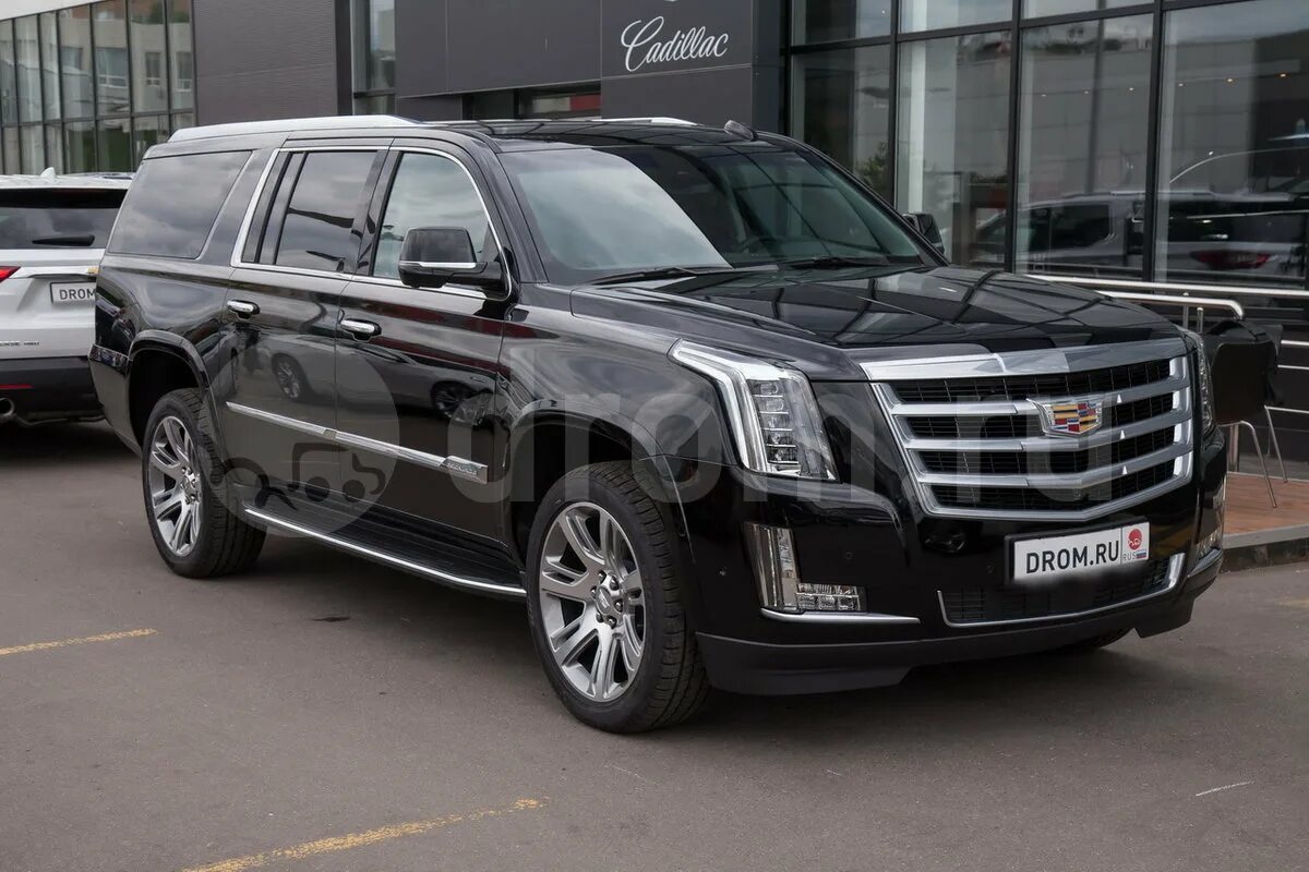 Кадиллак эскалейд 6.2. Эскалейд 6.2. Кадиллак 6.2. Cadillac Escalade 6.2 at ESV Luxury. Кадиллак 8 местный.