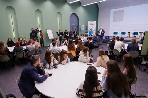 Студенты будущее страны