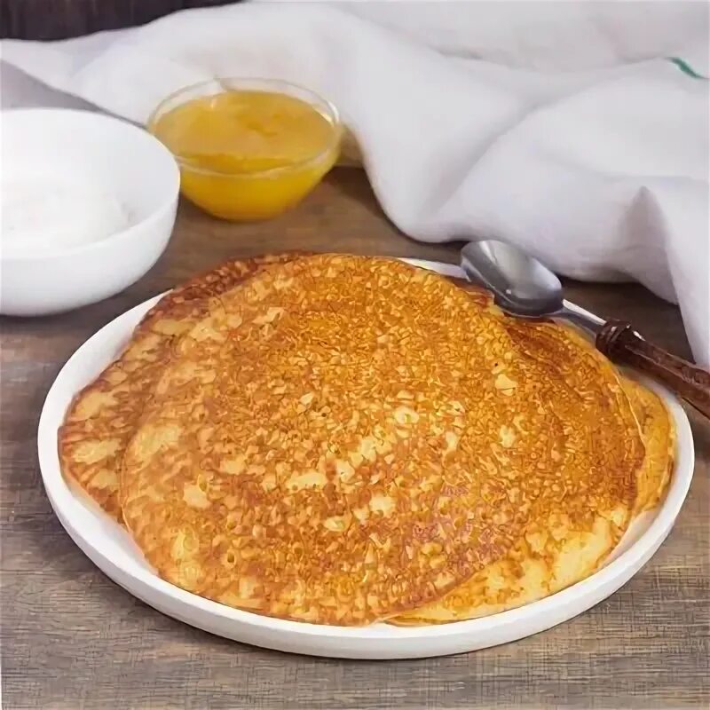 Блинчики по дюкану. Блины по дюкану из кукурузного крахмала. Кукурузные блины. Панкейки из кукурузной муки. Кукурузный блин на воде.