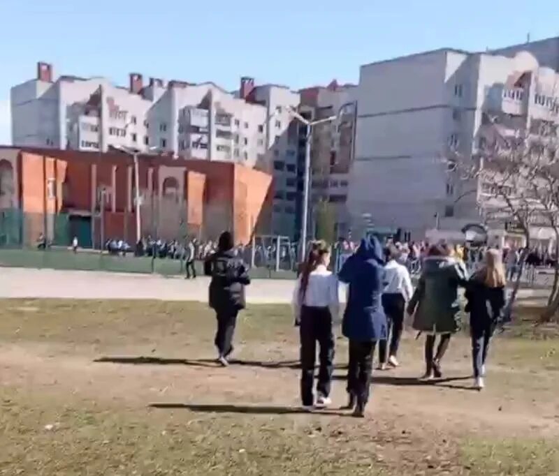 Почему эвакуируют города