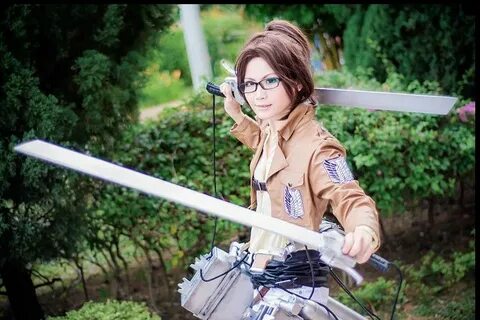 Hanji cosplay