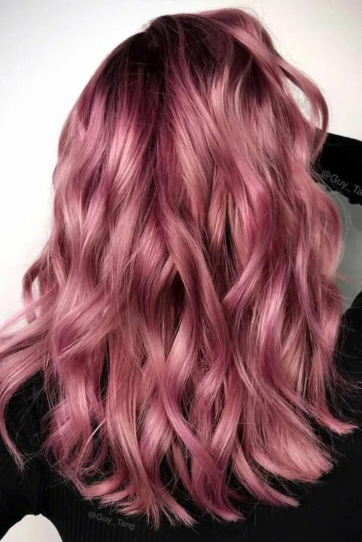 Темно розовая краска. Роуз Голд. Розовый оттенок волос. Розовый увет воло. Темно розовые волосы.