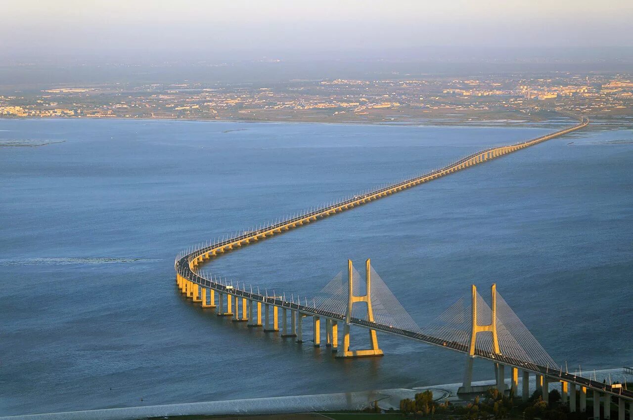 Какой длины мост. Мост Веско да Гама (Португалия). Мост «ВАСКО да Гама» (Лиссабон, Португалия). Мост ВАСКО да Гама. Португальский мост «ВАСКО да Гама».