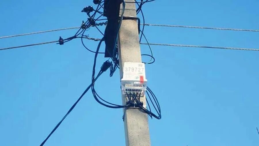 Реклоузер 10. Высоковольтный прибор учета для лэп 110 кв. Провода на столбах. Счётчик электроэнергии на вл 10кв. Псс-10 реклоузер.