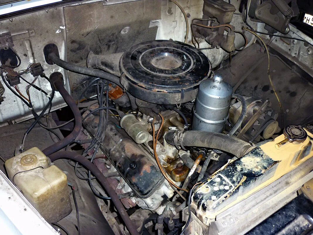 Подкапотное пространство - ГАЗ 3110, 2,4 л, 1999 года плановое ТО DRIVE2