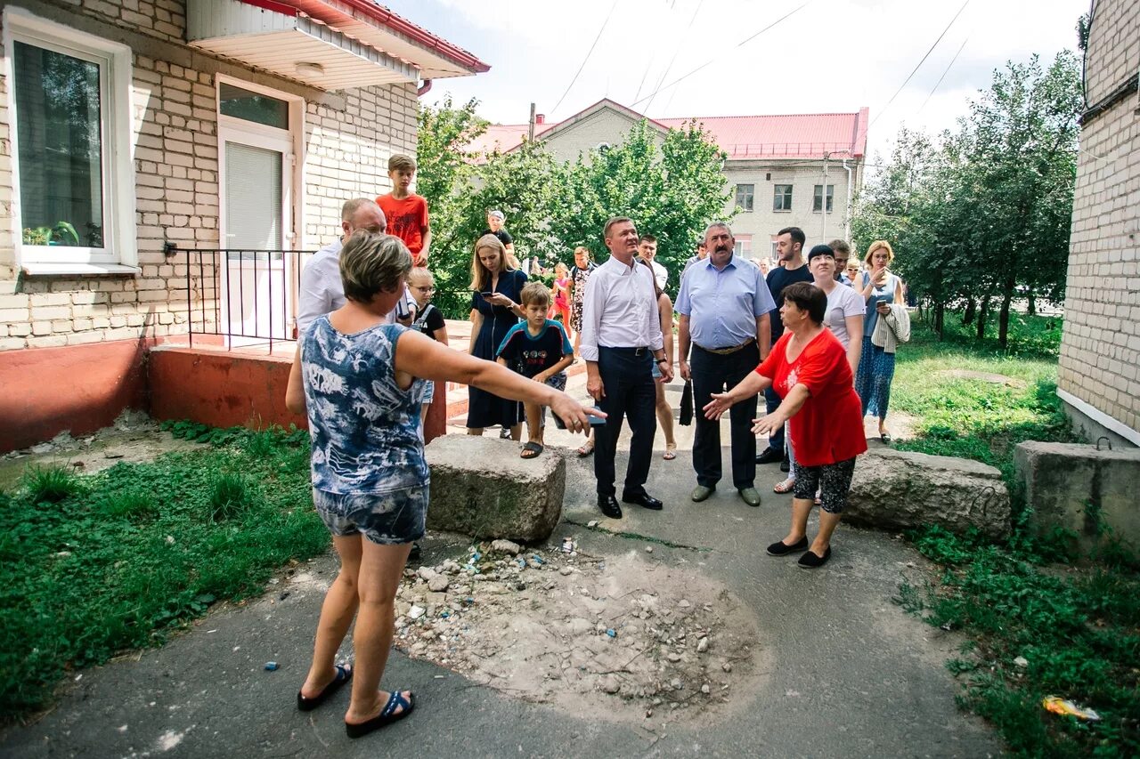 Что происходит в теткино курской области сегодня. Посёлок камыши Курская района амбулатория. ДК поселка камыши Курского района Курской области. Курская область жители. Новости Курска.