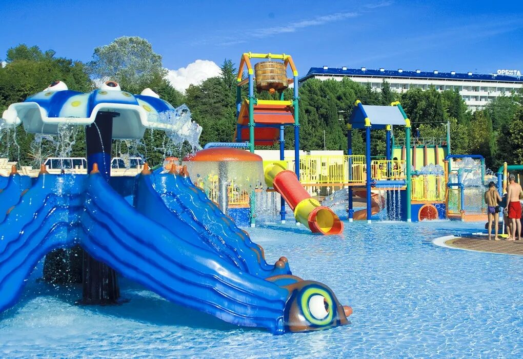 грейс арли 3 адлер. отели сочи с детским бассейном. отель кардинал лазаревское. отель озеро дивное лазаревское. сочи с детьми.