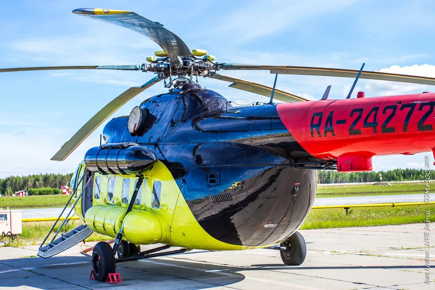 Ми 8 т UTAIR. Вертолет ЮТЭЙР ми-8т. Mi-8 UTAIR. Ми8 ЮТЭЙР Сургут. Цена вертолета ми8