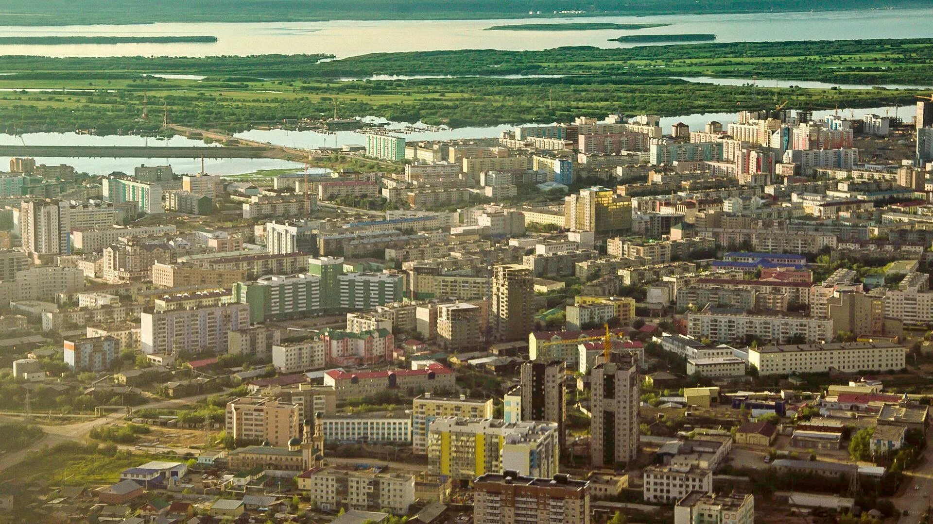 Время города якутия. Город Якутск. Столица Якутии Саха. Якутск панорама. Г.Якутск столица.