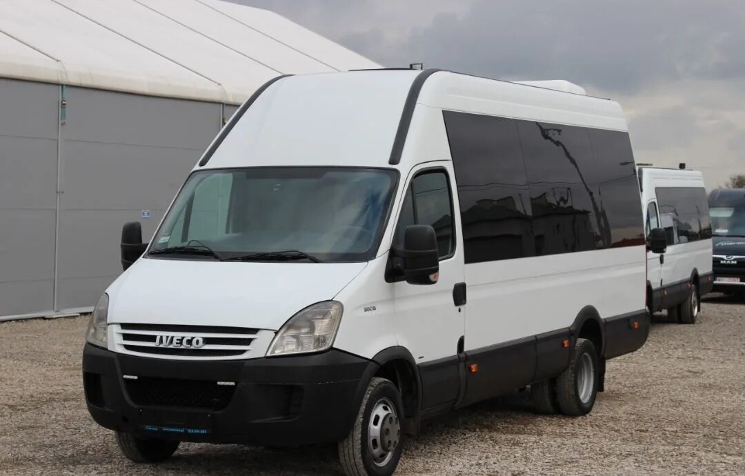 Ивеко дейли пассажирский. Iveco 50c15. Ивеко Дейли пассажирский вип. Sprinter 416 Cobra Tuning.