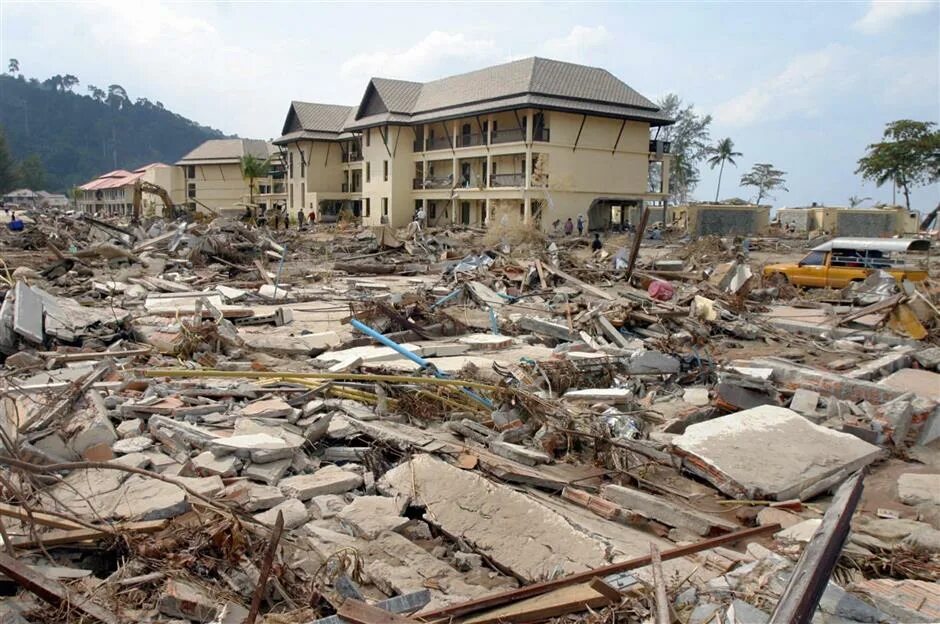 Землетрясение в тайланде новости. ЦУНАМИ В Тайланде 2004 Пхукет. Землетрясение в Таиланде в 2004.
