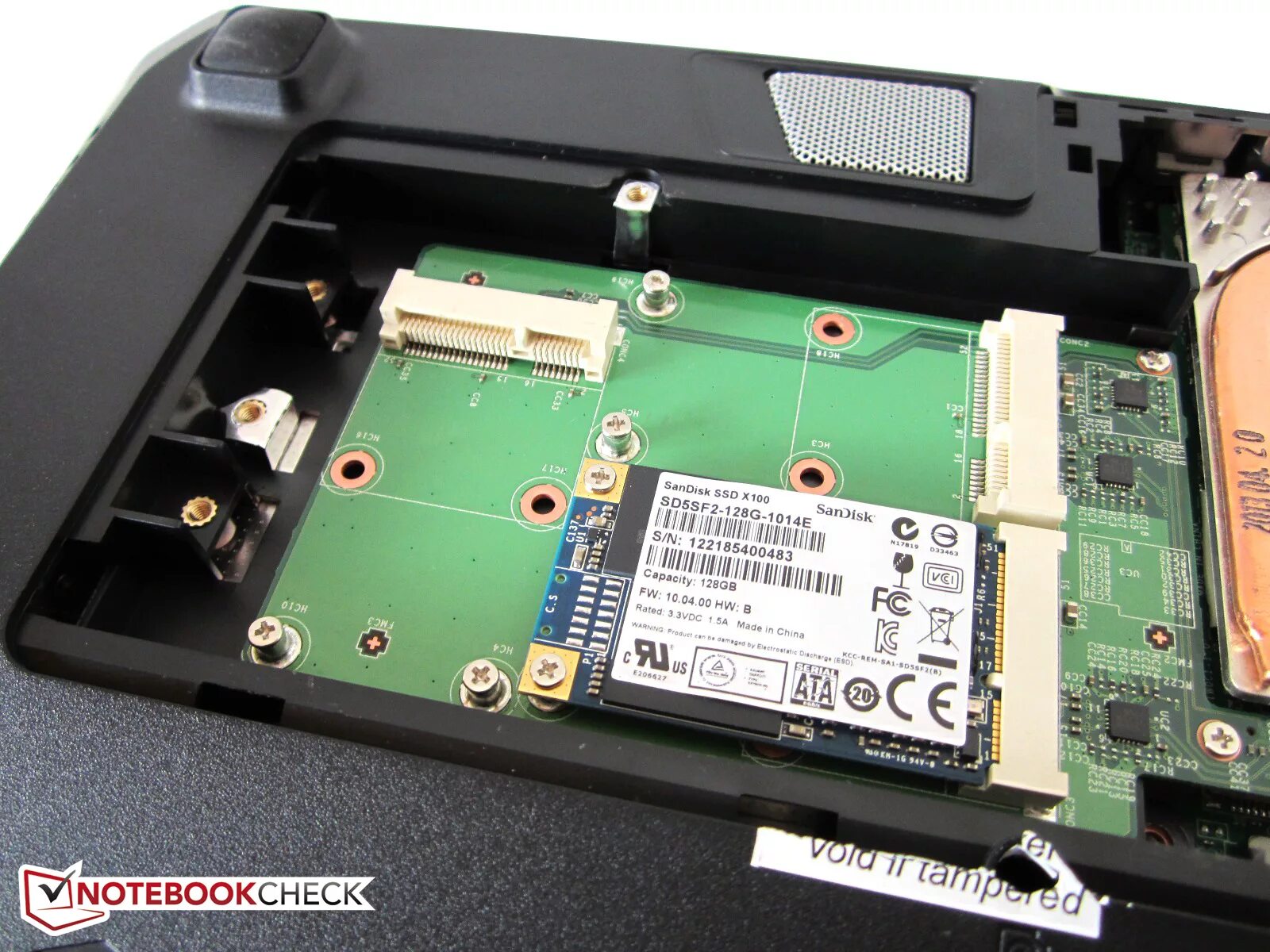 Крепление для ssd в ноутбук msi. Ssd для ноутбука msi. msi gt70 0ne ssd диск нулевого рейда.