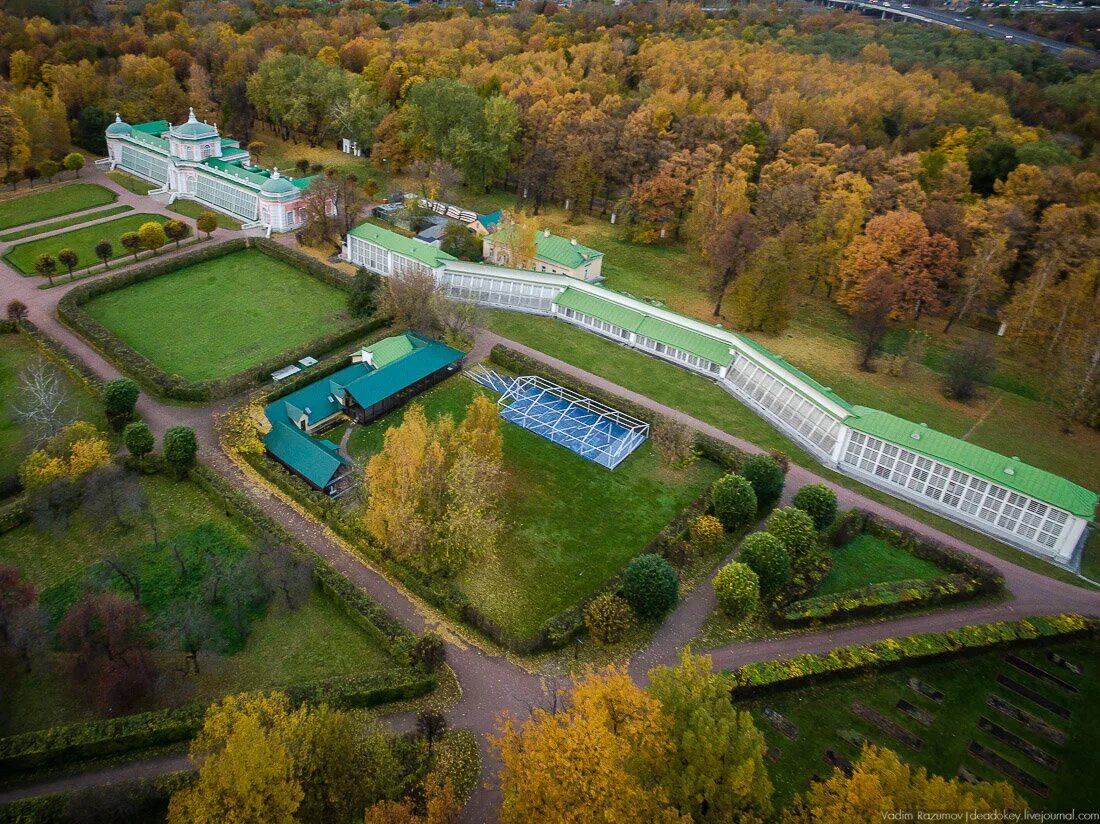 Парк кусково большая каменная оранжерея. Парковый ансамбль царицыно. Дворцово-паркового комплекса «царицыно». Музей усадьба куськино москва. Усадьба вид сверху.