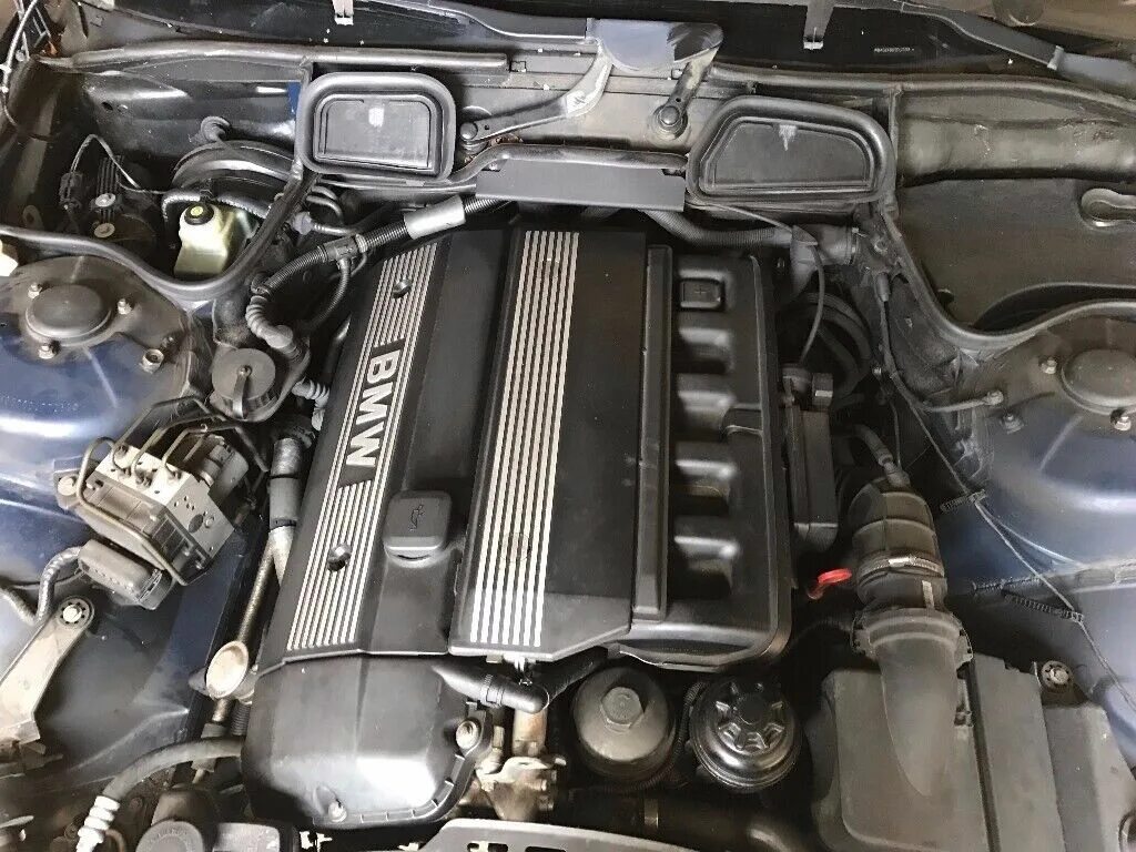 Бмв е39 м54. Бмв е39 2.8. бмв е39 2.2. bmw e39 2.5 бензин. bmw e38 4.4 мотор.