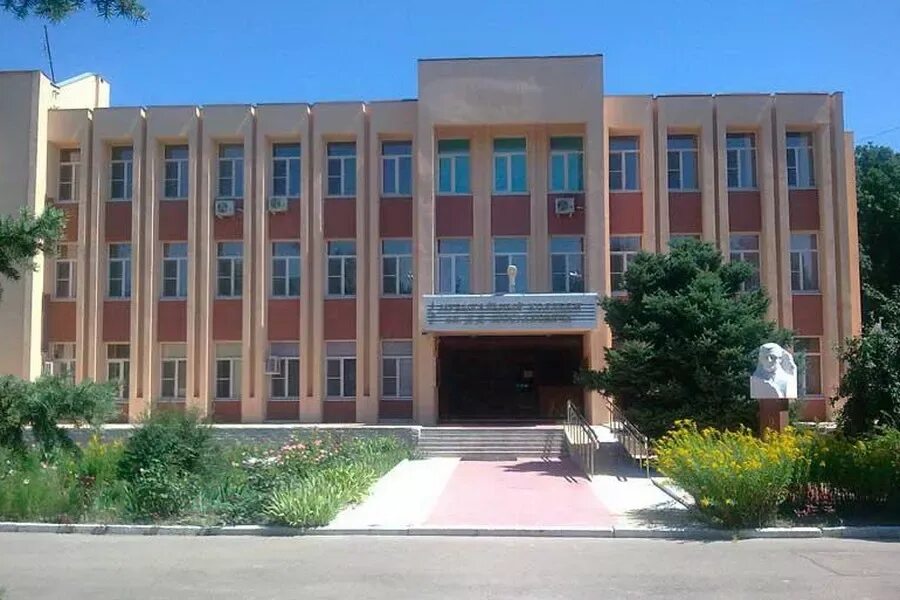 Колледж шостаковича новороссийск. Новороссийский музыкальный колледж. Музыкальный колледж новороссийск. Новороссийск шостакович. Д.