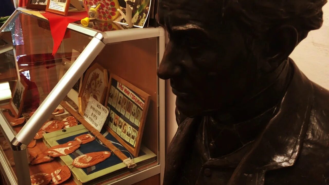 Музей и музееведение. Музееведение. музееведение картинки. музейные знатоки. музееведение в школе.
