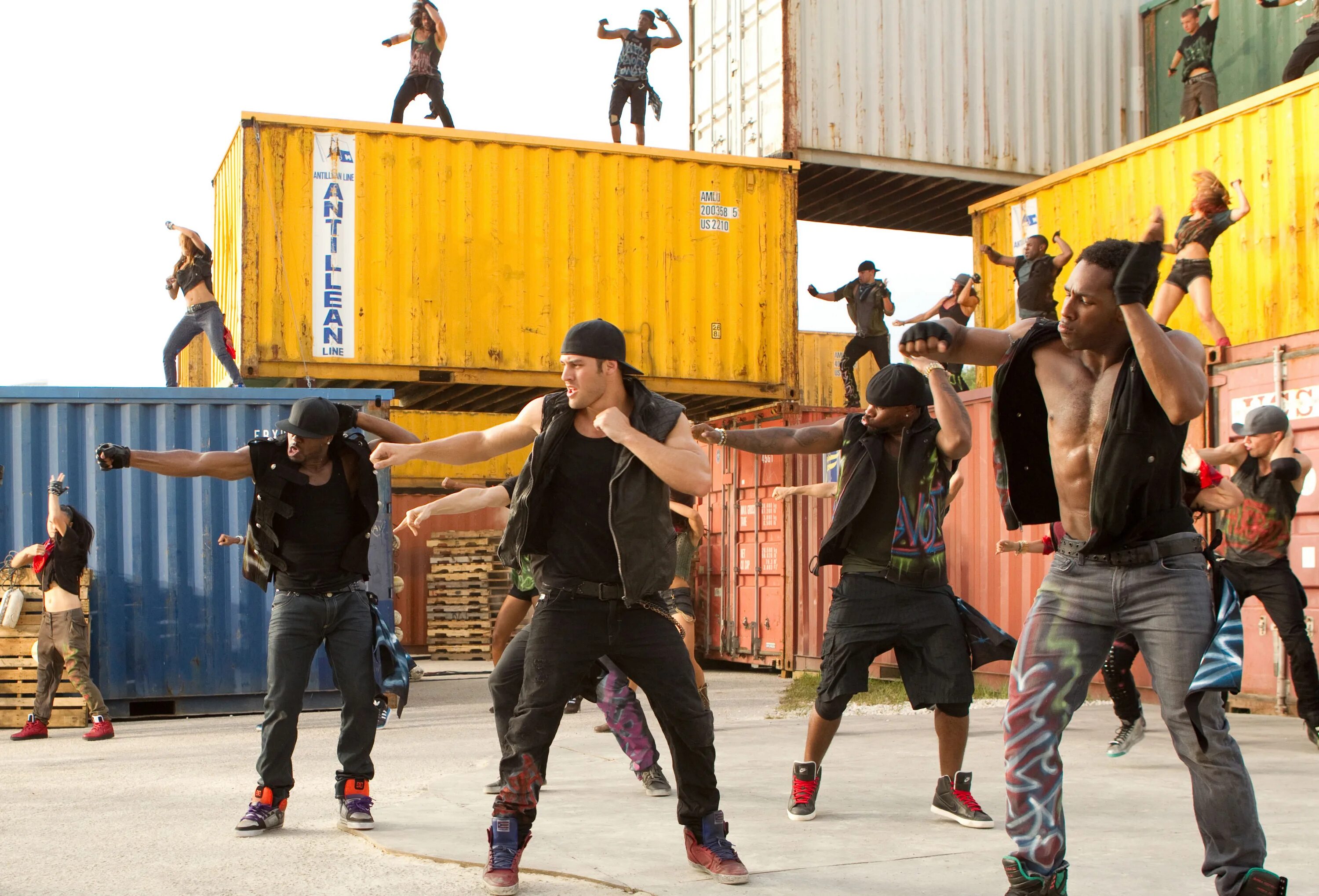 Шаг вперед 4 Step up Revolution 2012.