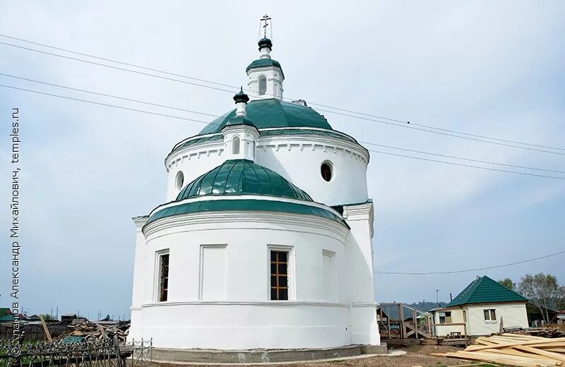 Частоостровское красноярский край церковь. Частоостровское церковь. Церковь троицы живоначальной с. Село частоостровское красноярский край. Церковь в емельяново красноярский край.