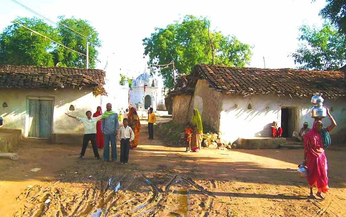 People in the village had been. Индия деревня. Деревни Индии сейчас. Индийская деревня фото. Бедная индийская деревня.