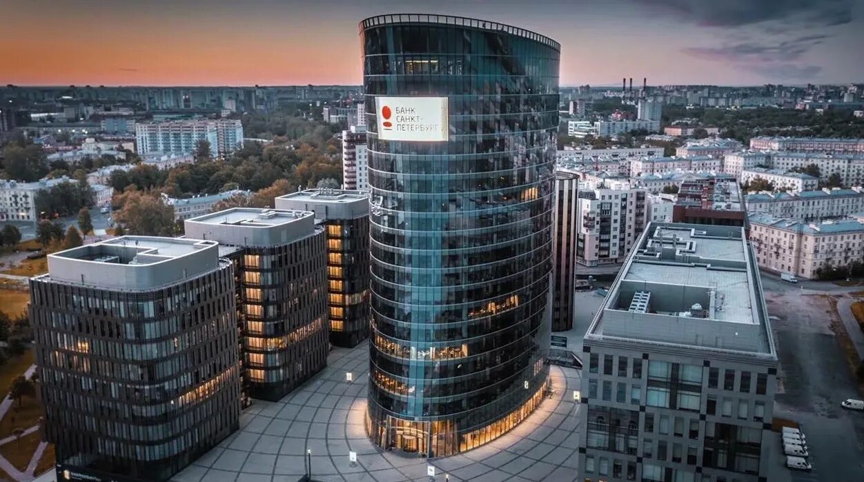Банк санкт-петербург на ветеранов. Банк санкт-петербург. Банк санкт-петербург офис. Основной банк спб. Банки санкт петербург.