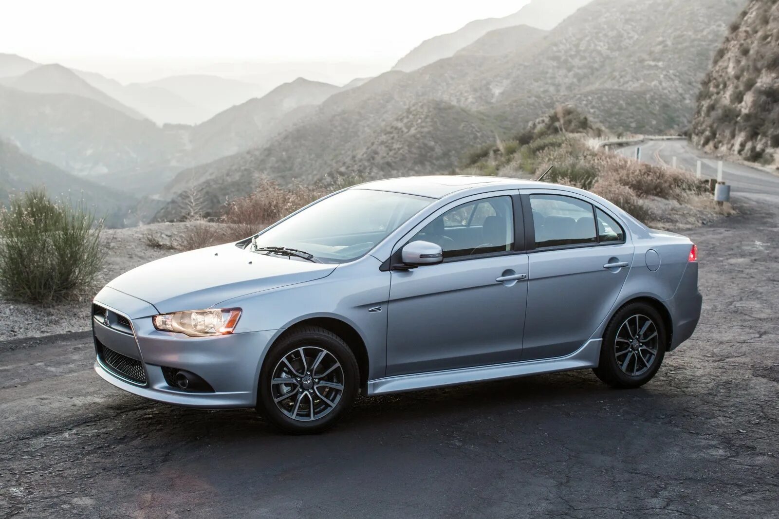 Мицубиси Лансер 2015. Мицубиси Лансер 10 2015. Mitsubishi Lancer 2015 года. Мицубиси Лансер 2015г.