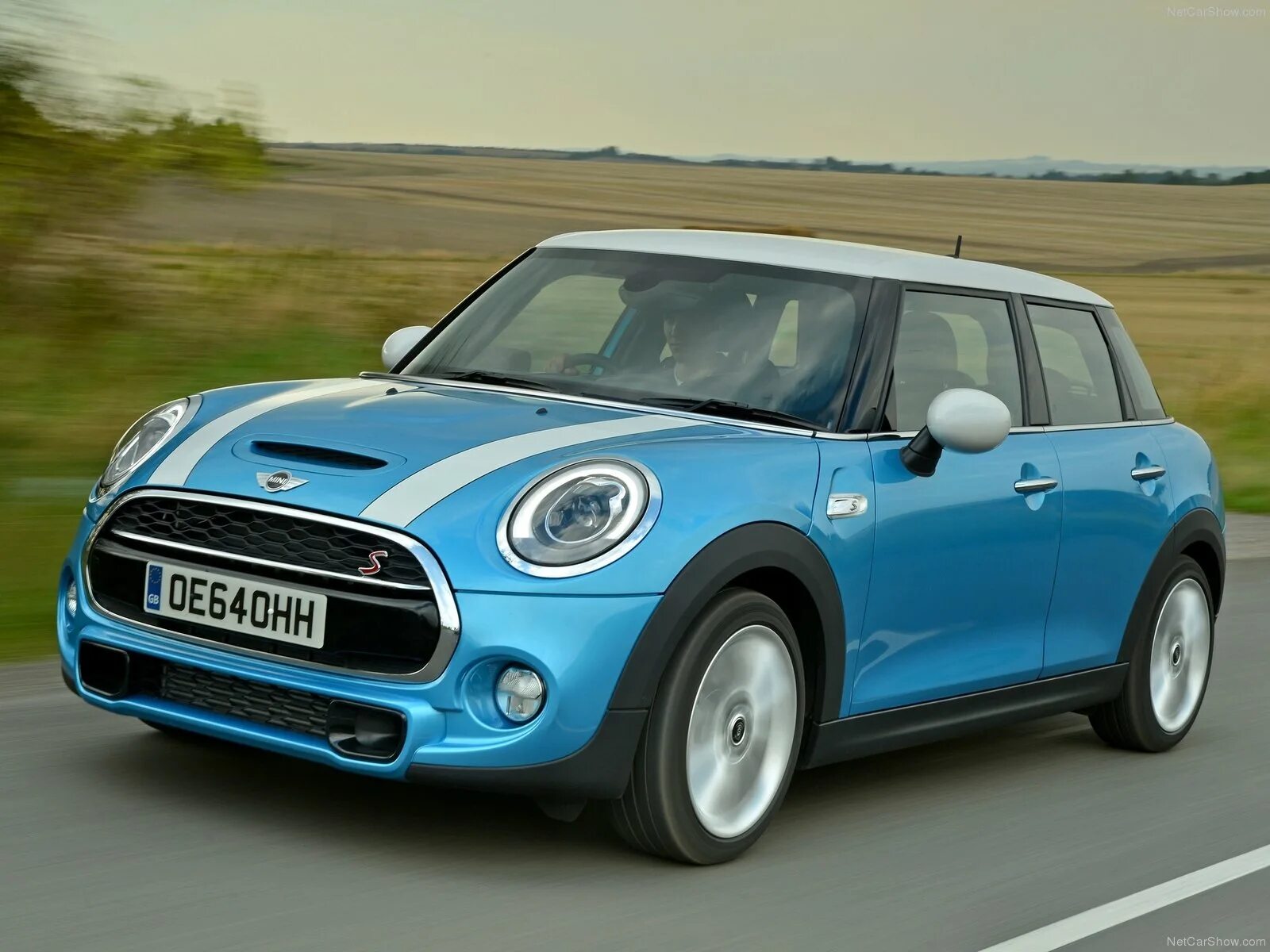 Мини Купер. Машина мини Купер. Mini Cooper New. Мини Купер последней версии. Купить мини купер новый