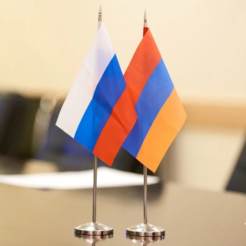 Российско армянская дружба. Армяно русский флаг. Российско армянская дружба. Российско армянский флаг. Армянский флаг и русский флаг.