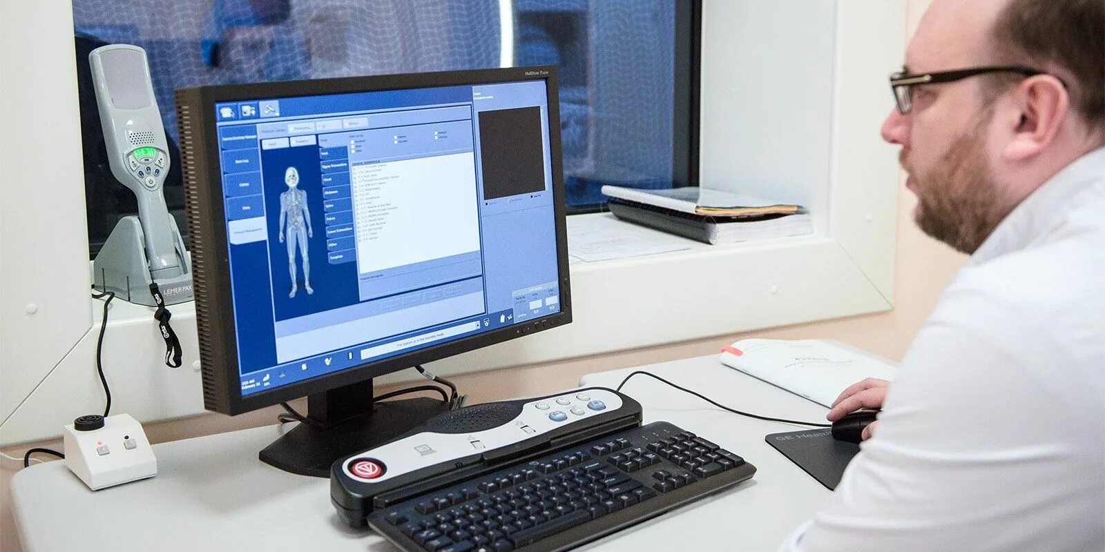 Врачи 64 поликлиники москвы. Старые больницы в подмосковье. Поликлиники москвы. Московский международный онкологический центр, москва. Здравоохранение москвы.