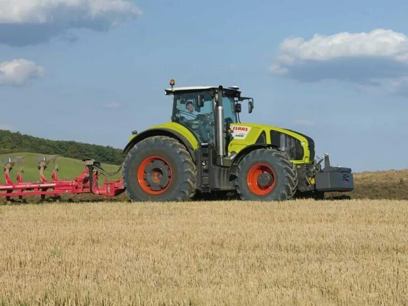 CLAAS Axion 950. Тракторы CLAAS | Axion 950-920. Трактор Клаас Аксион 950. Трактор CLAAS Axion 950 в поле.